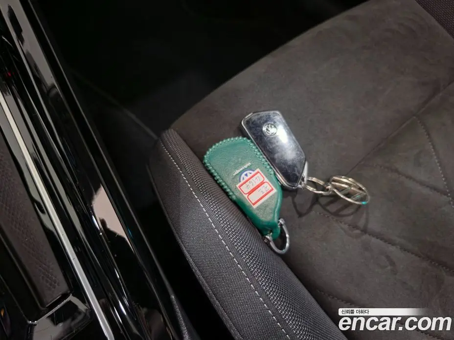 Volkswagen Golf 2023 2.0 автомат (гидро), фото 19 Volkswagen Golf 2023 2.0 автомат (гидро), фото 19