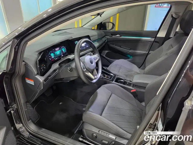Volkswagen Golf 2023 2.0 автомат (гидро), миниатюра 10 Volkswagen Golf 2023 2.0 автомат (гидро), миниатюра 10