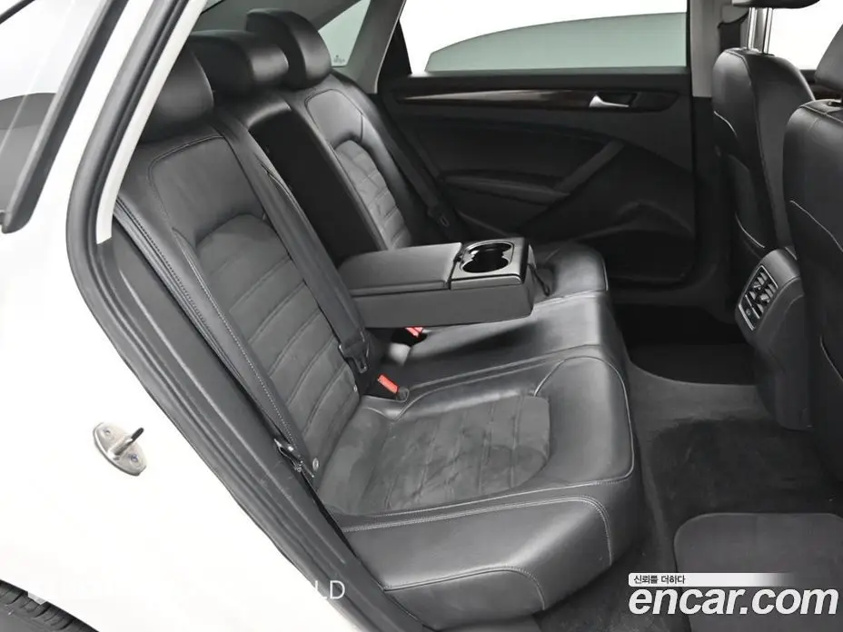 Volkswagen Passat 2013 2.5 автомат (гидро), фото 12 Volkswagen Passat 2013 2.5 автомат (гидро), фото 12