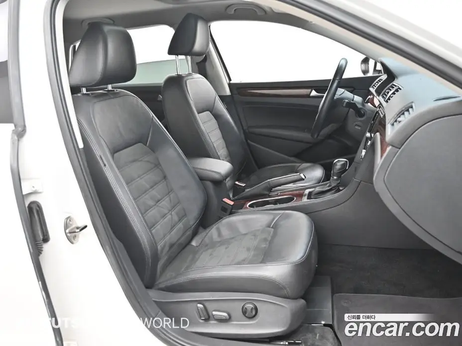 Volkswagen Passat 2013 2.5 автомат (гидро), фото 10 Volkswagen Passat 2013 2.5 автомат (гидро), фото 10