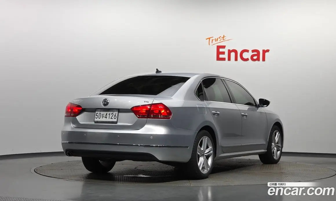 Volkswagen Passat 2015 2.0 автомат (гидро), фото 2 Volkswagen Passat 2015 2.0 автомат (гидро), фото 2