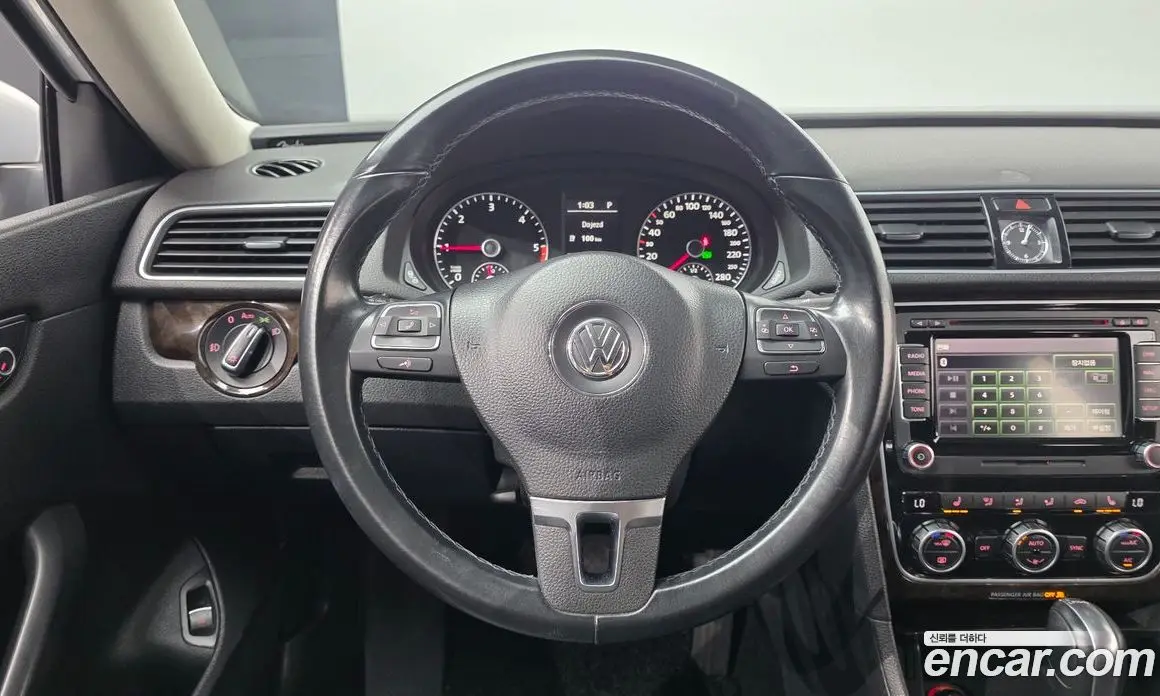 Volkswagen Passat 2015 2.0 автомат (гидро), фото 13 Volkswagen Passat 2015 2.0 автомат (гидро), фото 13