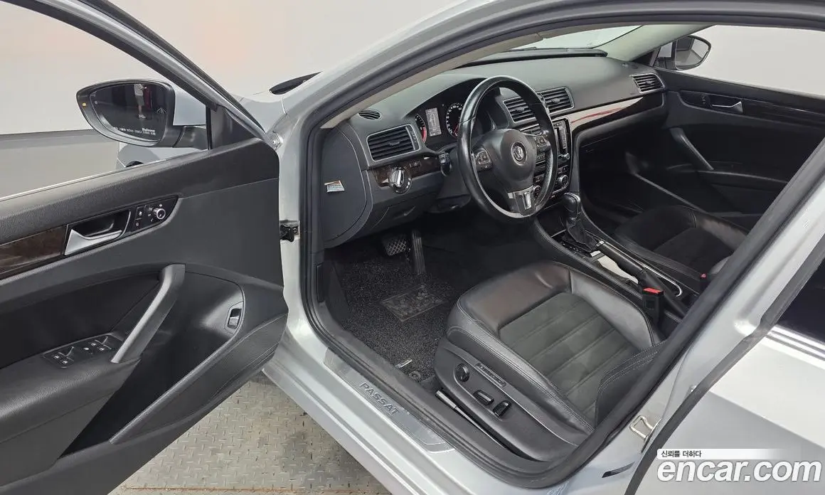 Volkswagen Passat 2015 2.0 автомат (гидро), фото 10 Volkswagen Passat 2015 2.0 автомат (гидро), фото 10
