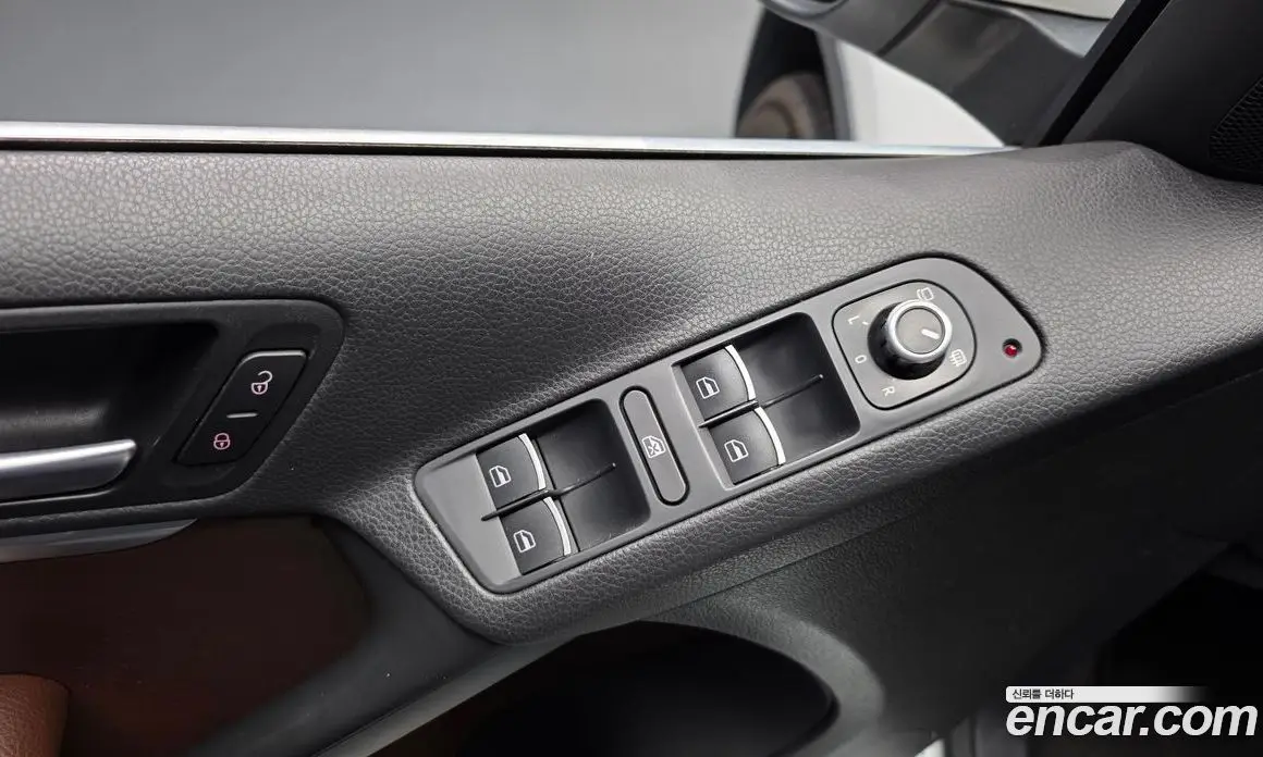 Volkswagen Tiguan 2014 2.0 автомат (гидро), фото 15