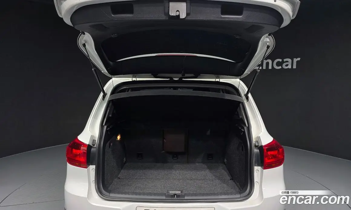 Volkswagen Tiguan 2014 2.0 автомат (гидро), фото 20