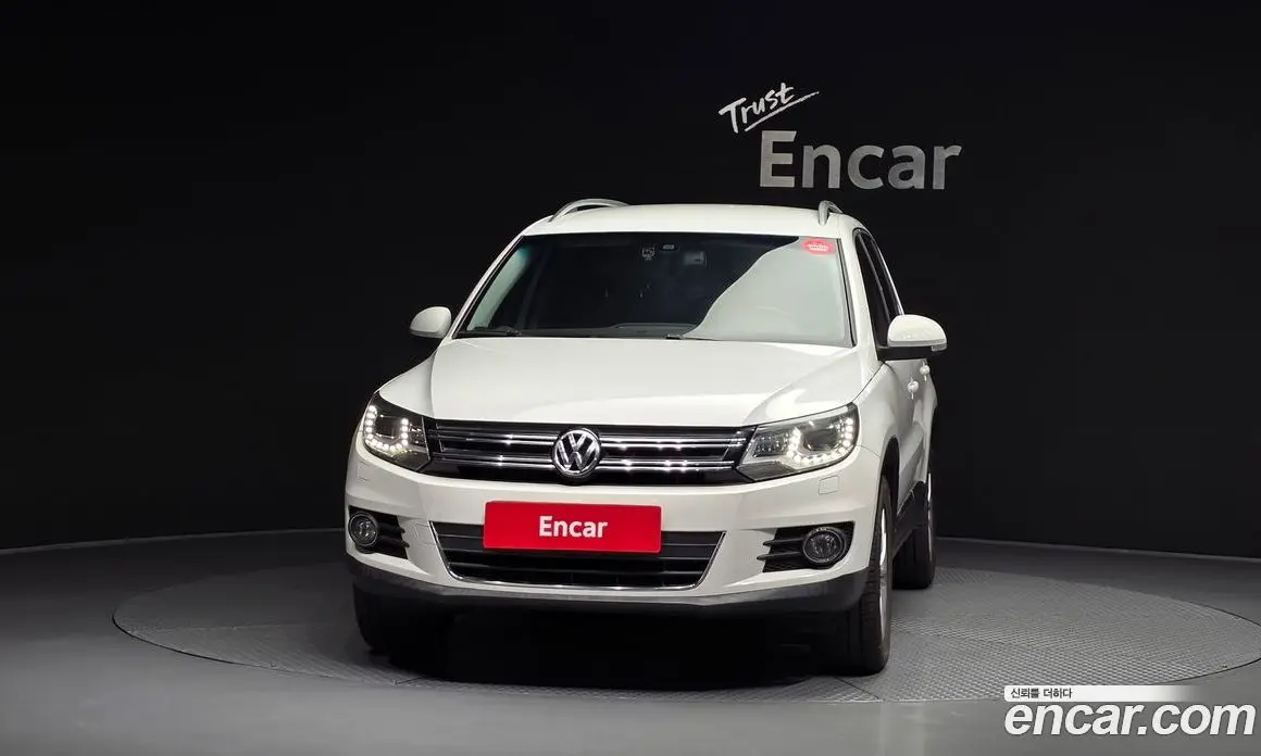Volkswagen Tiguan 2014 2.0 автомат (гидро), фото 3