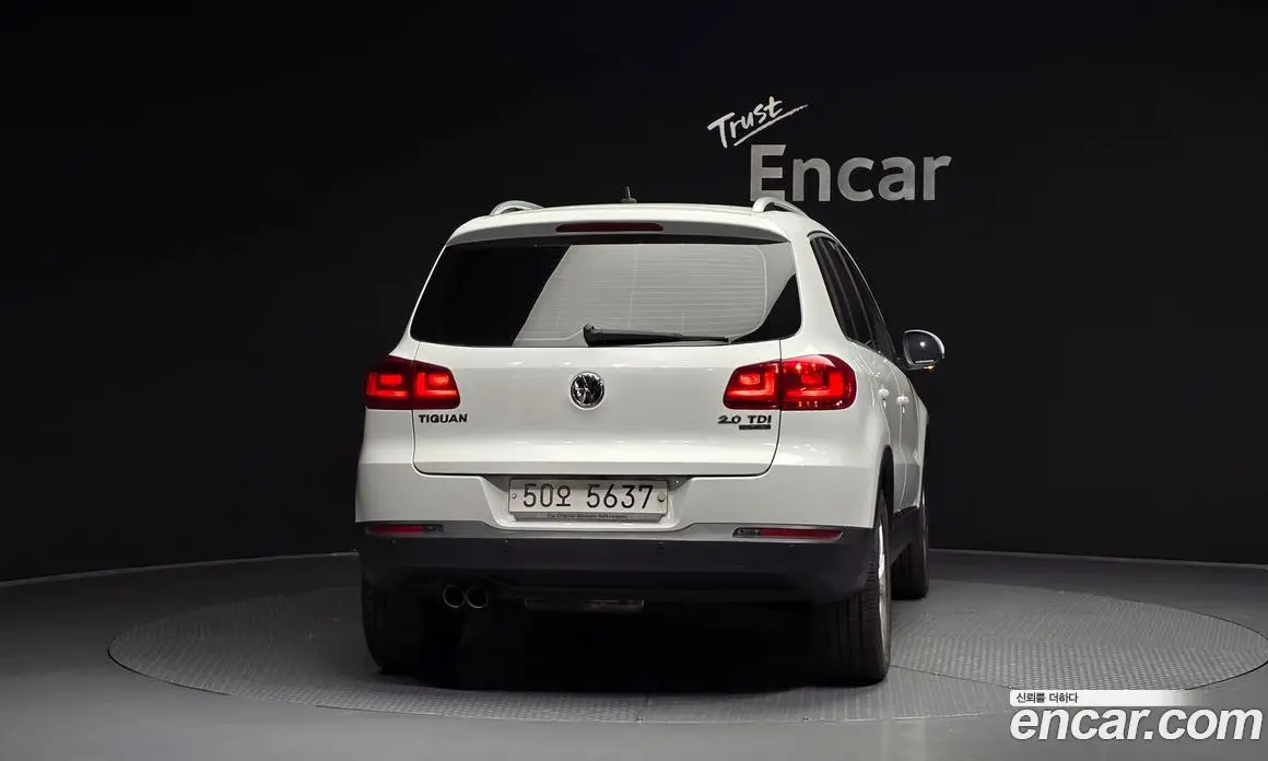 Volkswagen Tiguan 2014 2.0 автомат (гидро), фото 4