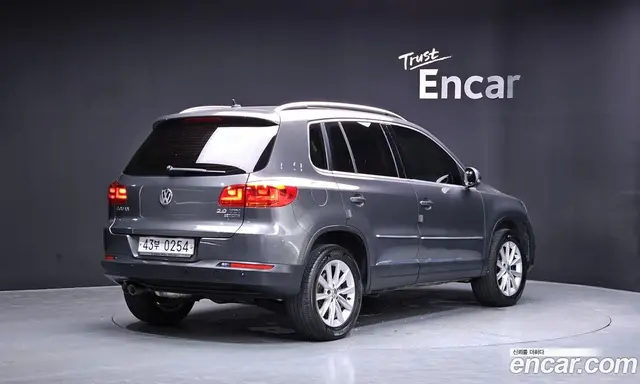 Volkswagen Tiguan 2015 2.0 автомат (гидро), миниатюра 2