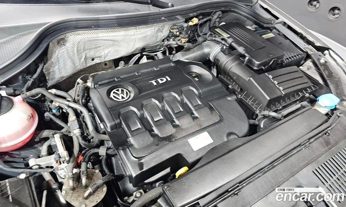 Volkswagen Tiguan 2015 2.0 автомат (гидро), фото 6