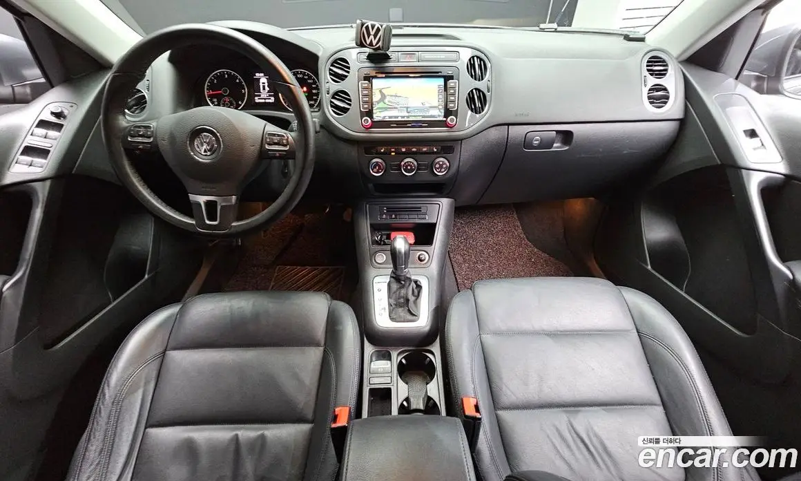 Volkswagen Tiguan 2015 2.0 автомат (гидро), фото 7