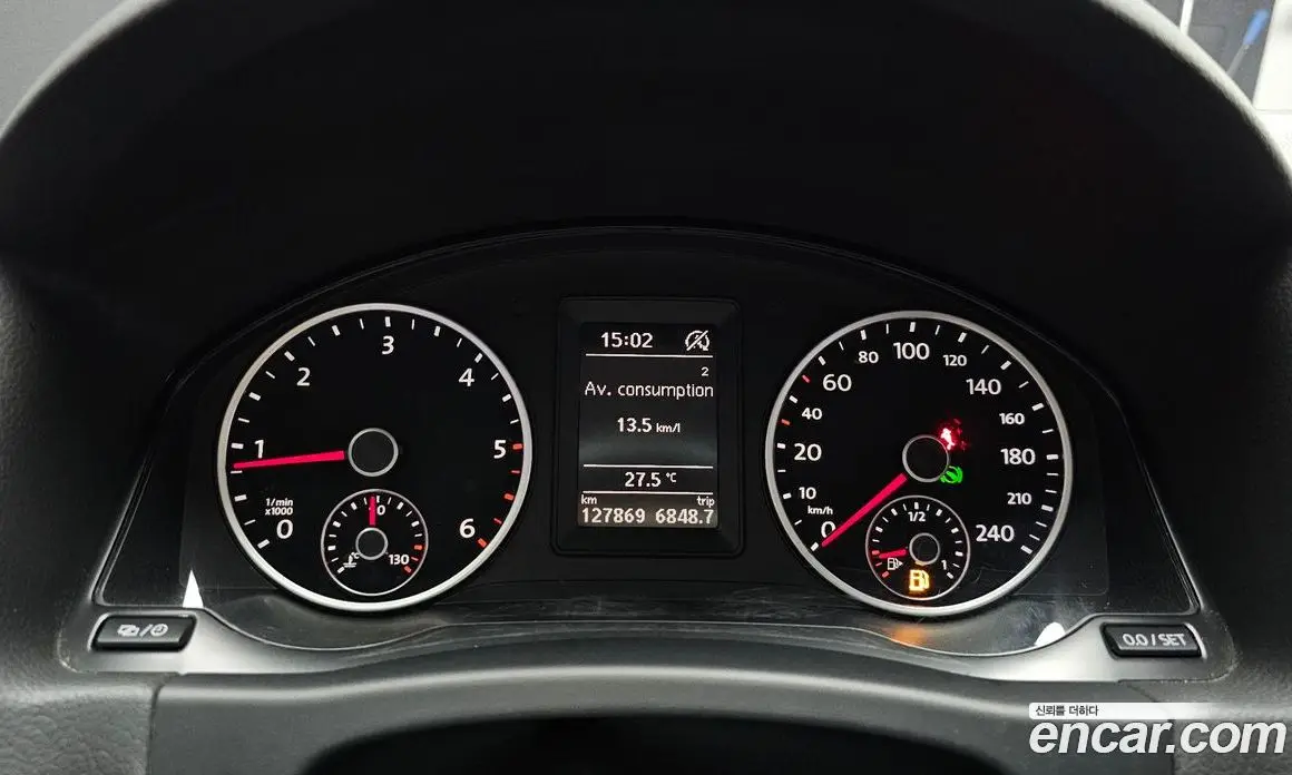 Volkswagen Tiguan 2015 2.0 автомат (гидро), фото 8