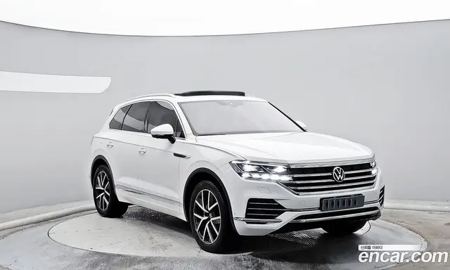 Volkswagen Touareg 2023 3.0 автомат (гидро), миниатюра 3 Volkswagen Touareg 2023 3.0 автомат (гидро), миниатюра 3