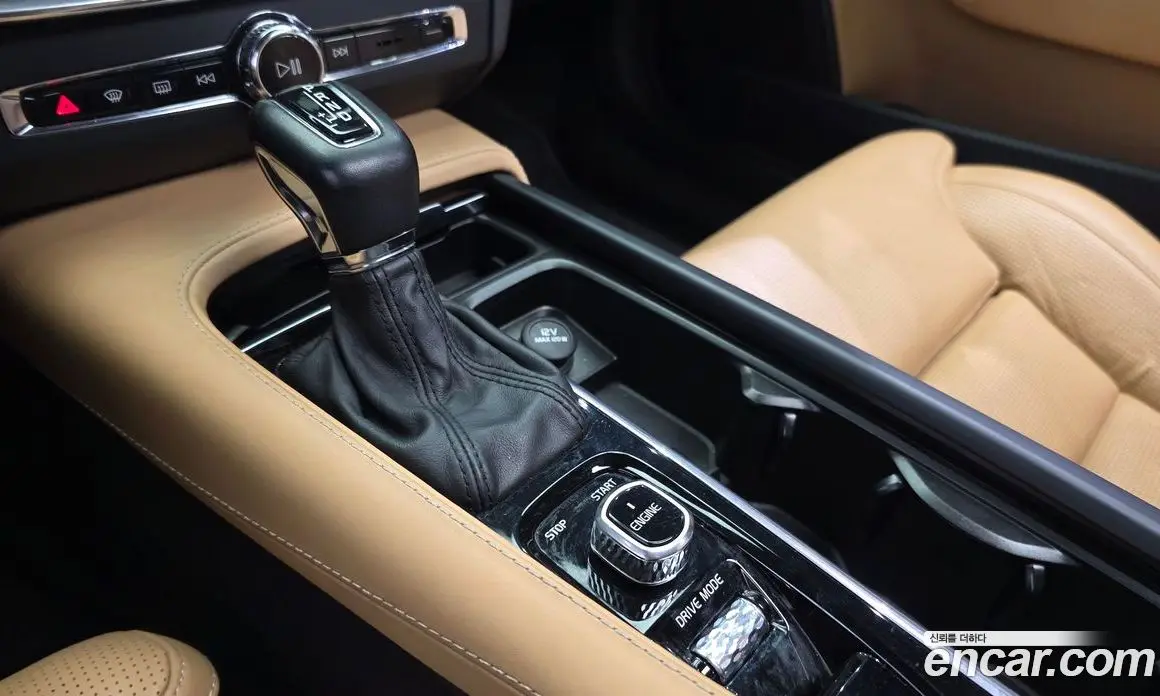Volvo S90 2017 2.0 автомат (гидро), фото 9 Volvo S90 2017 2.0 автомат (гидро), фото 9