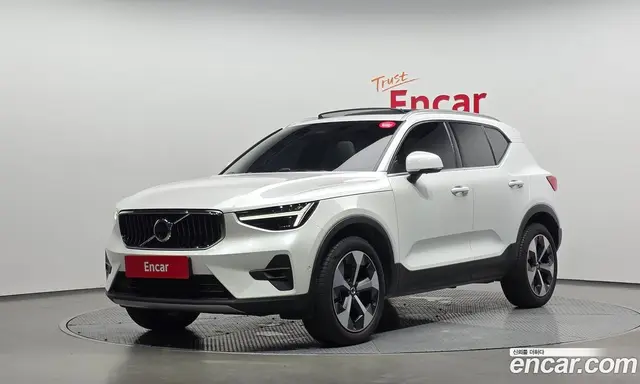 Volvo XC40, 2024, 12 277 км