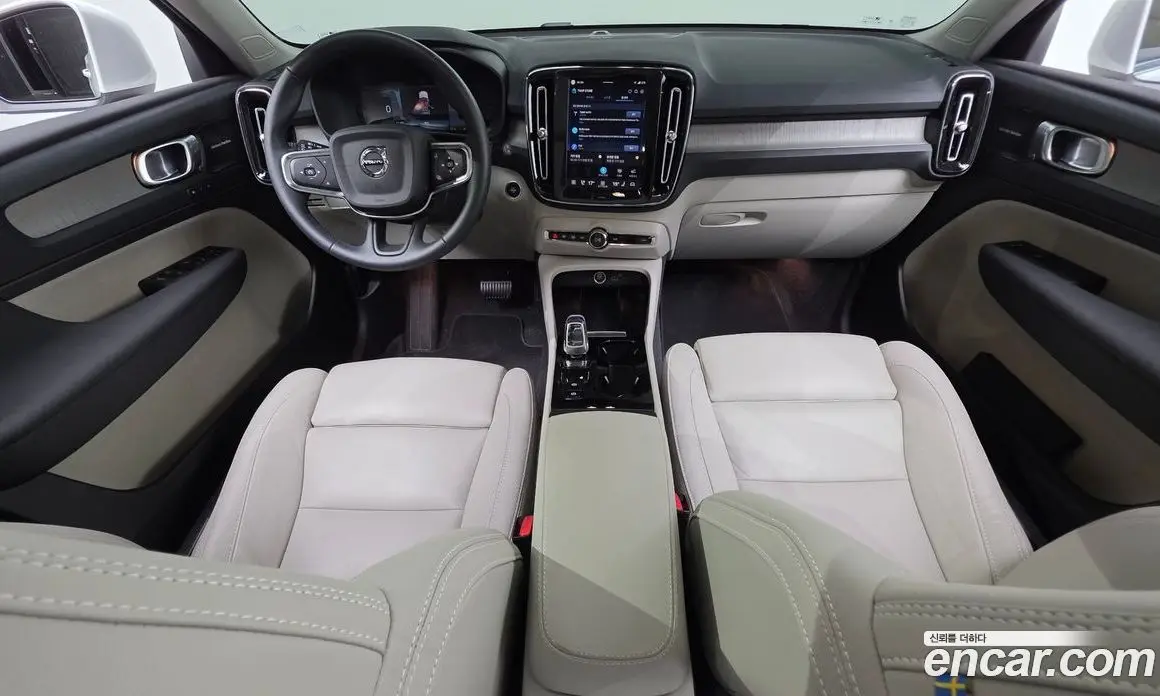 Volvo XC40 2024 2.0 автомат (гидро), фото 7 Volvo XC40 2024 2.0 автомат (гидро), фото 7