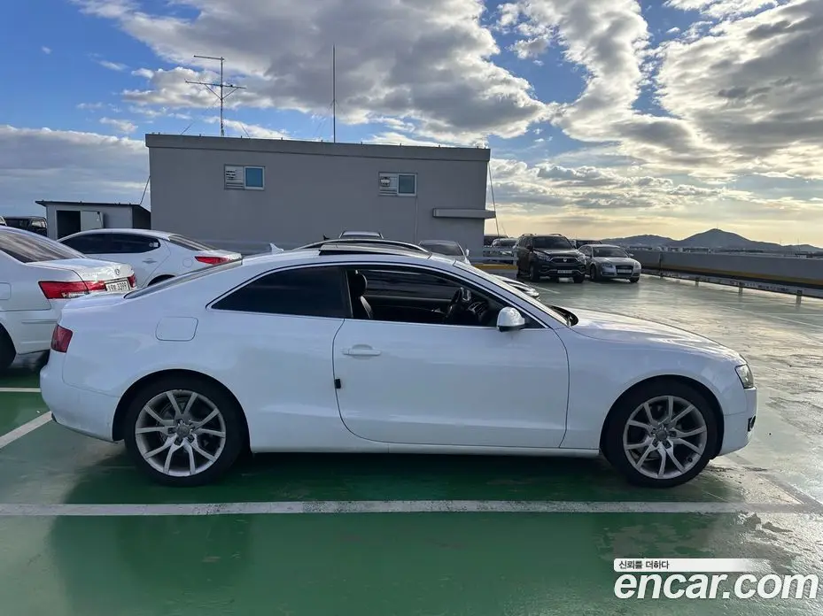 Audi A5 2011 2.0 автомат (гидро), фото 18 Audi A5 2011 2.0 автомат (гидро), фото 18