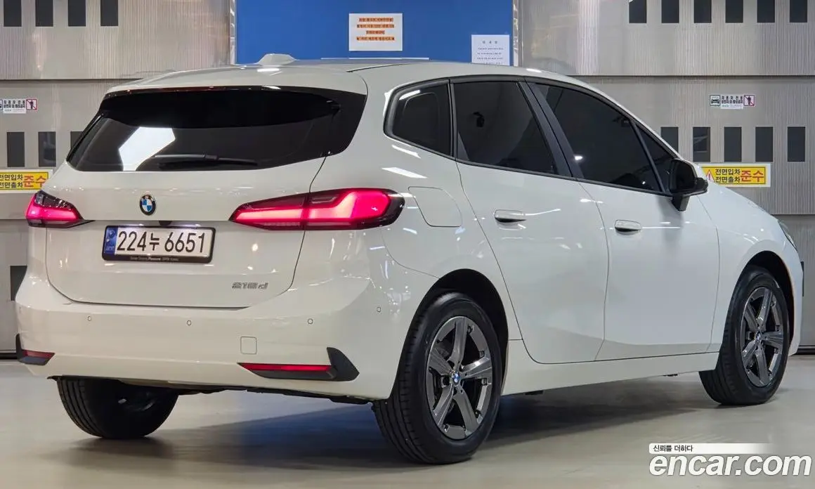 BMW 2 серия 2024 2.0 автомат (гидро), фото 2 BMW 2 серия 2024 2.0 автомат (гидро), фото 2