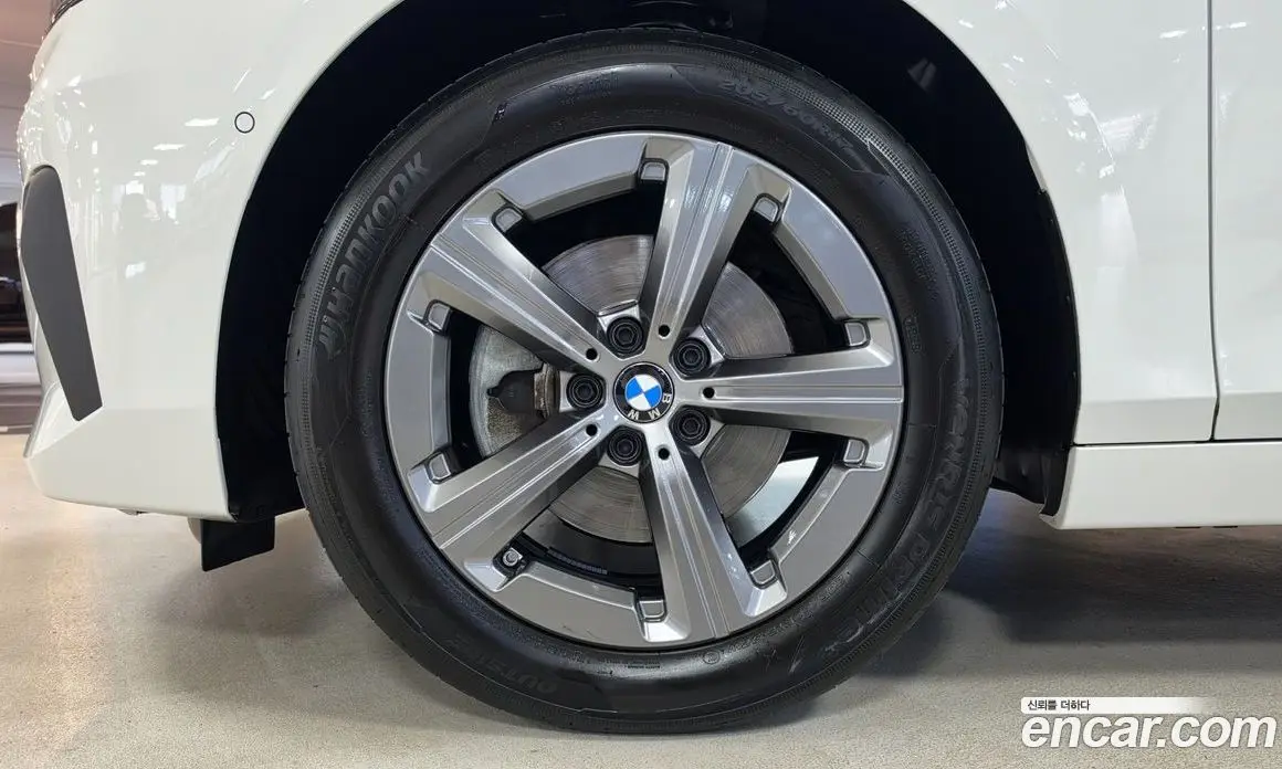 BMW 2 серия 2024 2.0 автомат (гидро), фото 5 BMW 2 серия 2024 2.0 автомат (гидро), фото 5