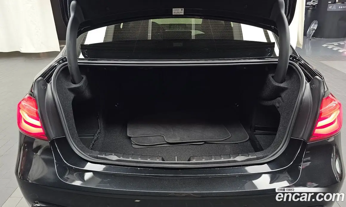 BMW 3 серия 2018 2.0 автомат (гидро), фото 20 BMW 3 серия 2018 2.0 автомат (гидро), фото 20