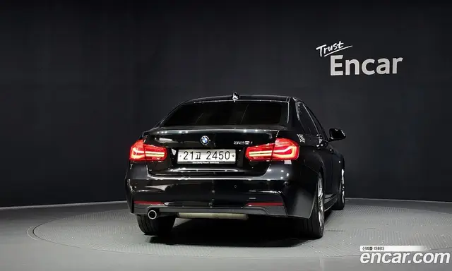 BMW 3 серия 2018 2.0 автомат (гидро), миниатюра 4 BMW 3 серия 2018 2.0 автомат (гидро), миниатюра 4