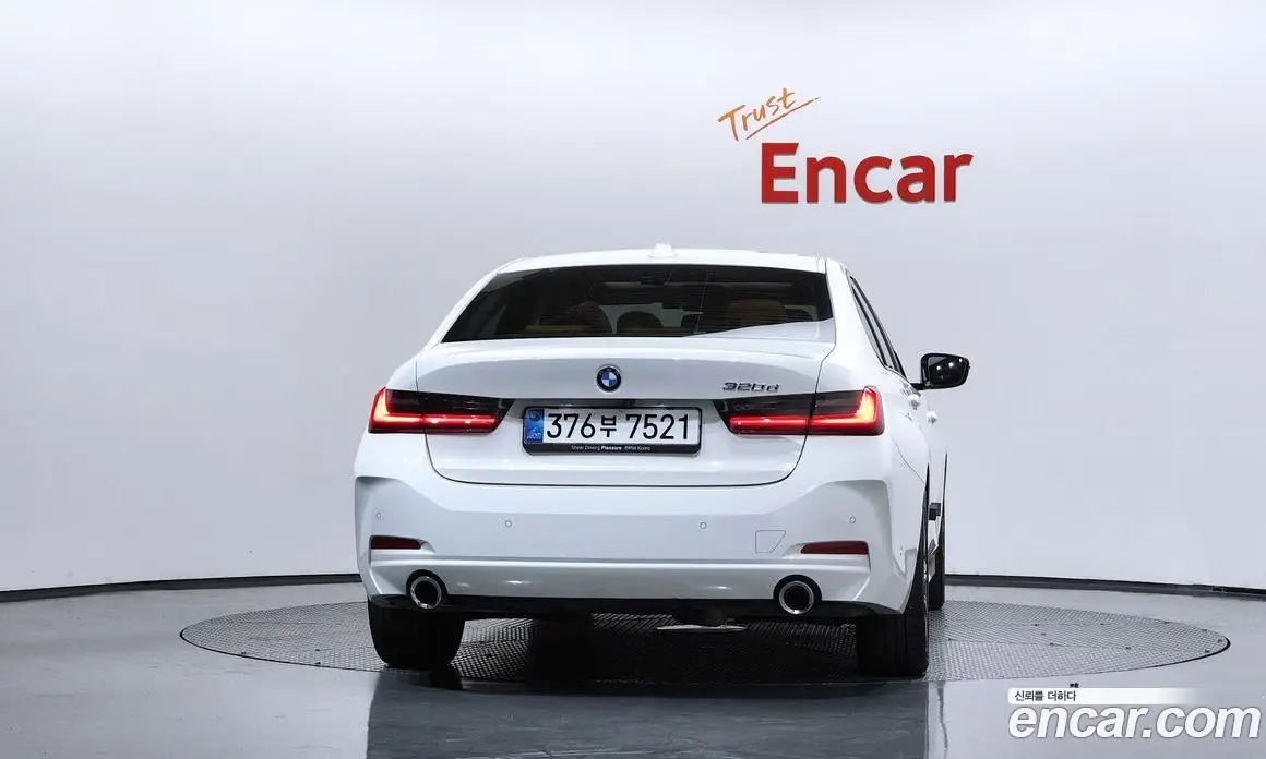 BMW 3 серия 2025 2.0 автомат (гидро), фото 4
