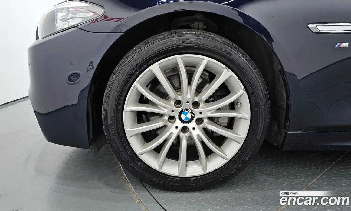 BMW 5 серия 2016 2.0 автомат (гидро), фото 5