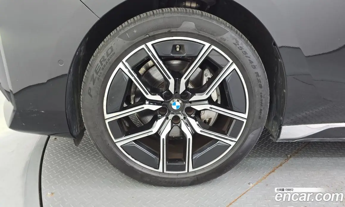 BMW 7 серия 2024 3.0 автомат (гидро), фото 5