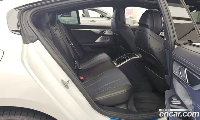 BMW 8 серия 2025 4.4 автомат (гидро), миниатюра 12