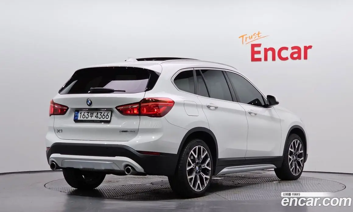 BMW X1 2022 2.0 автомат (гидро), фото 2 BMW X1 2022 2.0 автомат (гидро), фото 2