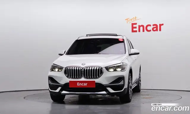 BMW X1 2022 2.0 автомат (гидро), миниатюра 3 BMW X1 2022 2.0 автомат (гидро), миниатюра 3
