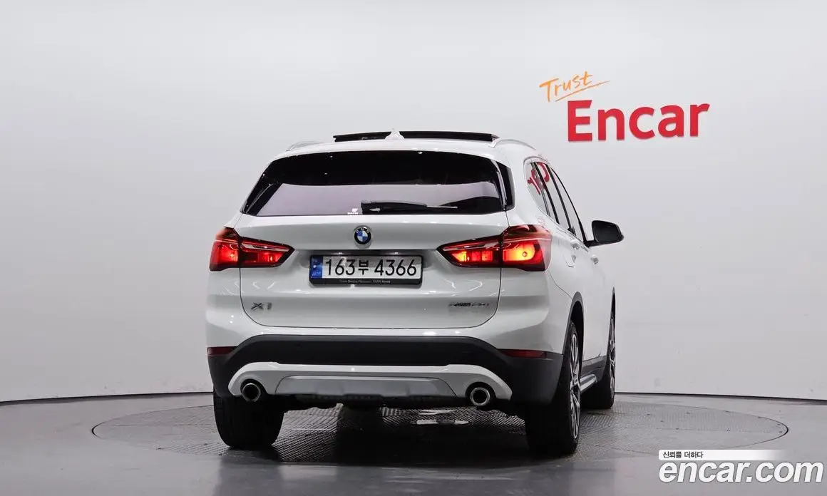 BMW X1 2022 2.0 автомат (гидро), фото 4 BMW X1 2022 2.0 автомат (гидро), фото 4