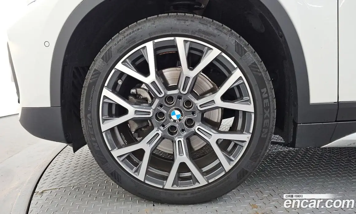 BMW X1 2022 2.0 автомат (гидро), фото 5 BMW X1 2022 2.0 автомат (гидро), фото 5