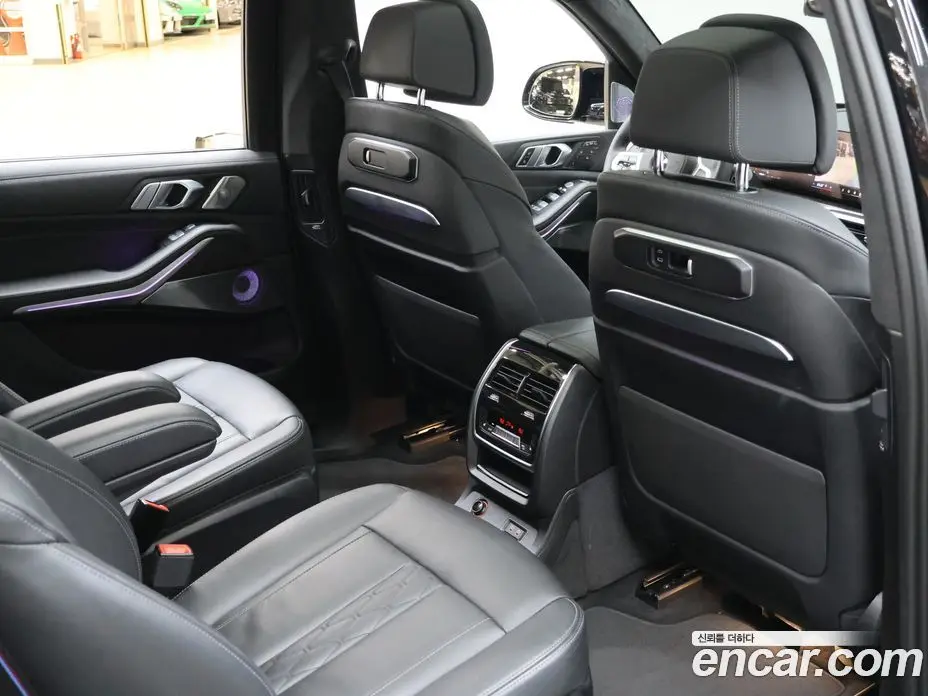 BMW X7 2024 4.4 автомат (гидро), фото 16 BMW X7 2024 4.4 автомат (гидро), фото 16
