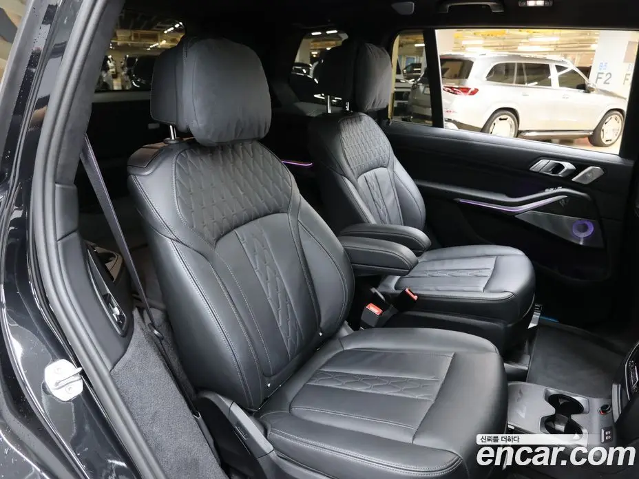 BMW X7 2024 4.4 автомат (гидро), фото 17 BMW X7 2024 4.4 автомат (гидро), фото 17