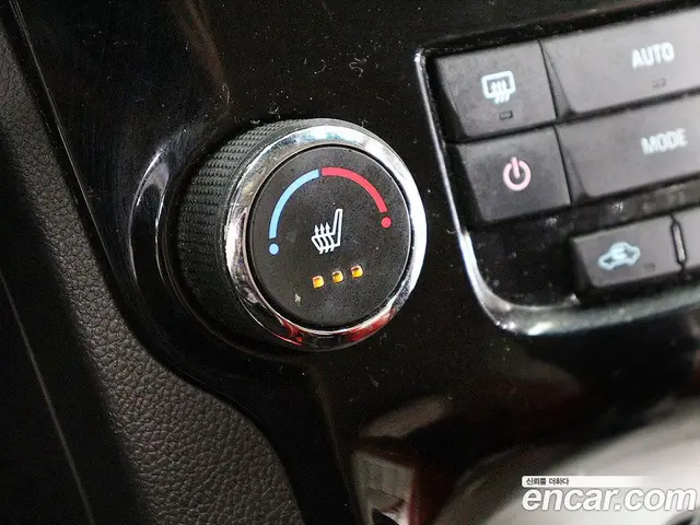 Chevrolet Orlando 2013 2.0 автомат (гидро), миниатюра 12