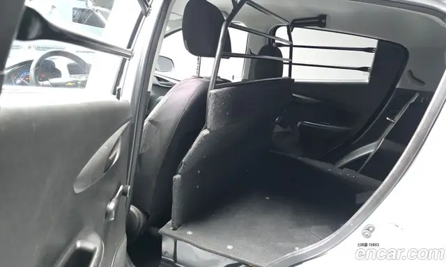 Chevrolet Spark 2016 1.0 автомат (гидро), миниатюра 12