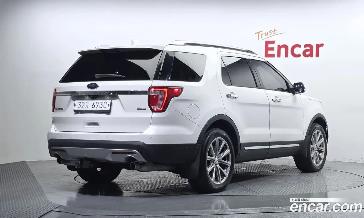 Ford Explorer 2017 2.3 автомат (гидро), фото 2 Ford Explorer 2017 2.3 автомат (гидро), фото 2