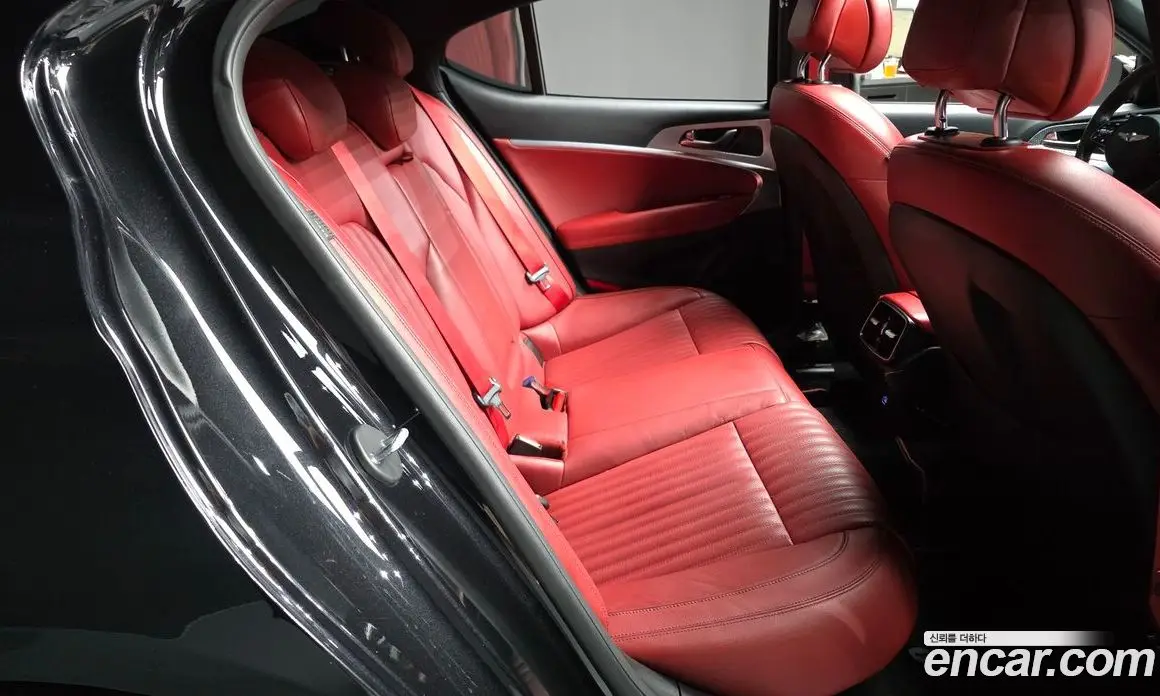 Genesis G70 2021 2.0 автомат (гидро), фото 12 Genesis G70 2021 2.0 автомат (гидро), фото 12