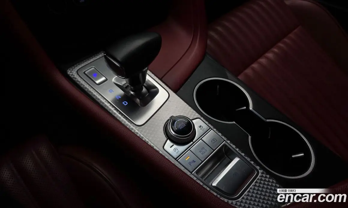 Genesis G70 2021 2.0 автомат (гидро), фото 9 Genesis G70 2021 2.0 автомат (гидро), фото 9