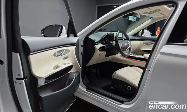 Genesis GV70 2022 2.5 автомат (гидро), миниатюра 10 Genesis GV70 2022 2.5 автомат (гидро), миниатюра 10