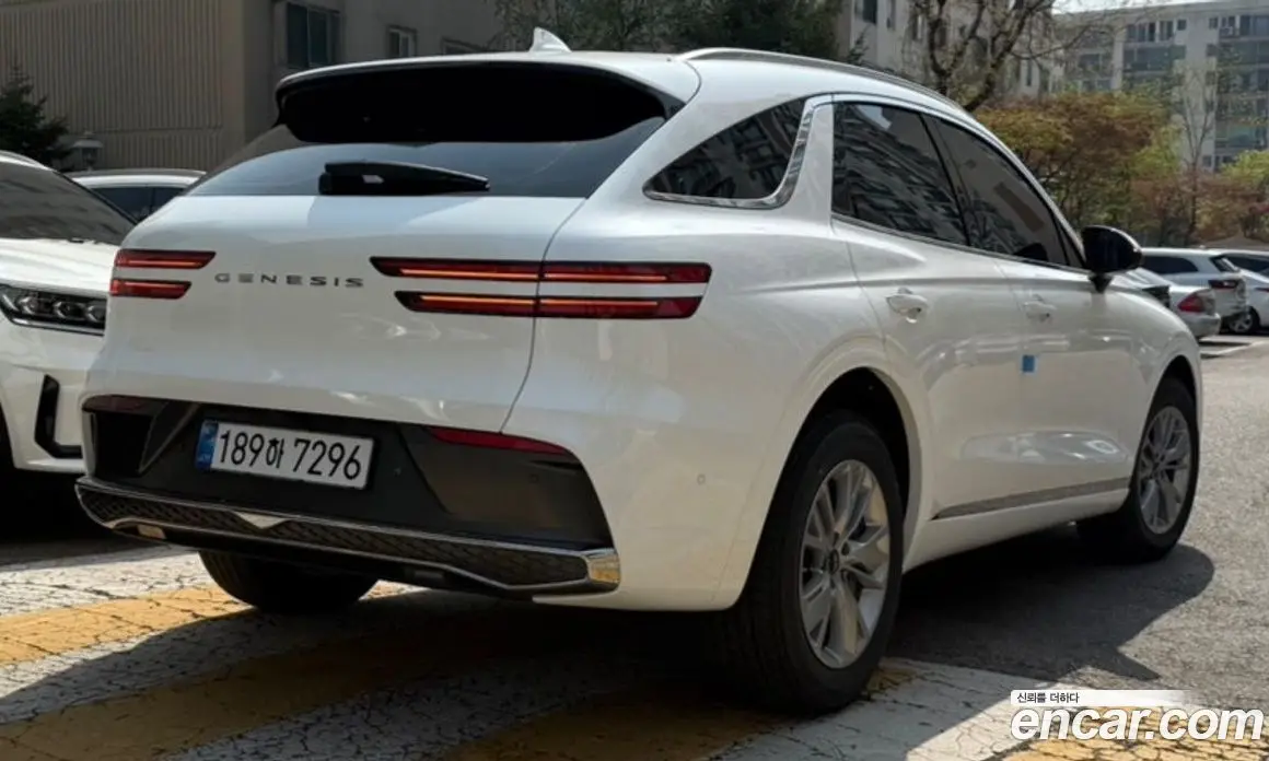Genesis GV70 2026 2.5 автомат (гидро), фото 2 Genesis GV70 2026 2.5 автомат (гидро), фото 2