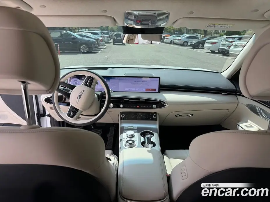 Genesis GV70 2026 2.5 автомат (гидро), фото 12 Genesis GV70 2026 2.5 автомат (гидро), фото 12