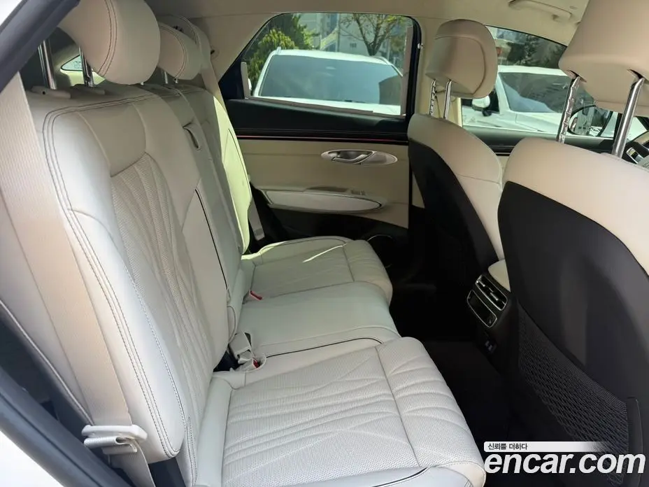Genesis GV70 2026 2.5 автомат (гидро), фото 6 Genesis GV70 2026 2.5 автомат (гидро), фото 6