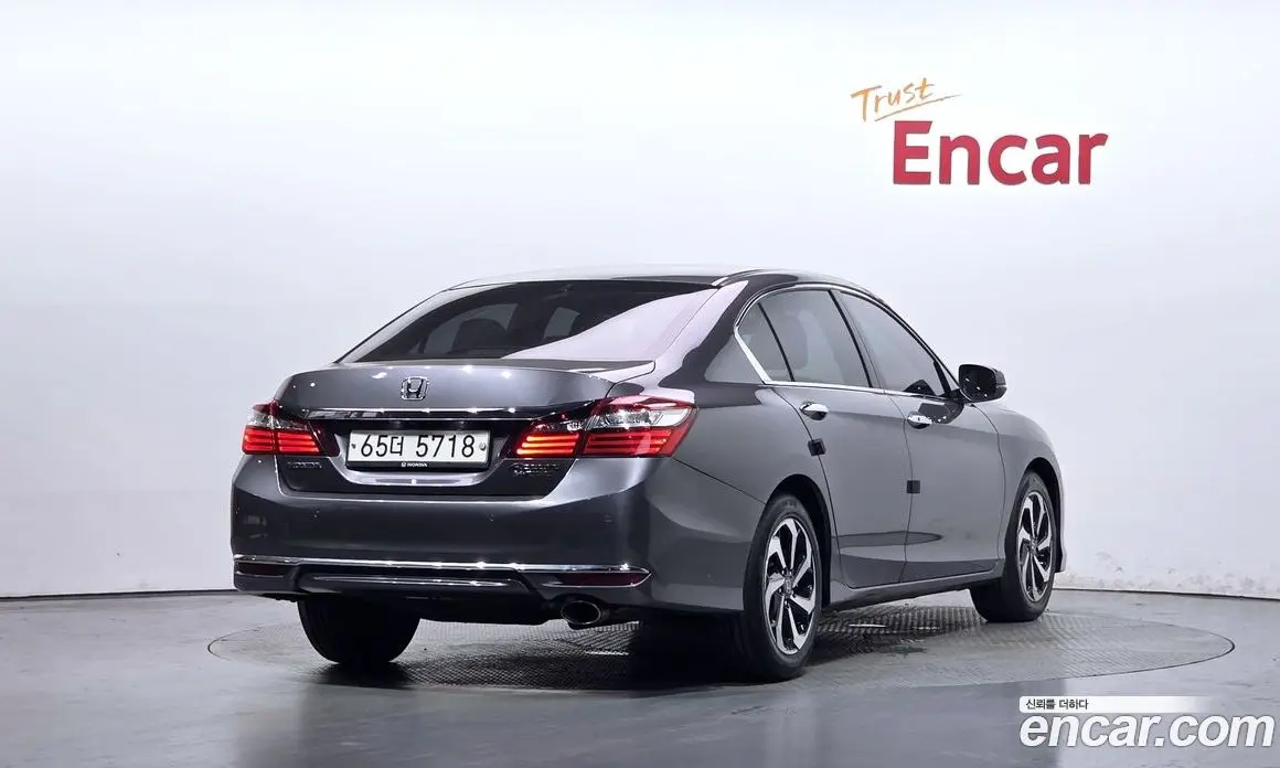 Honda Accord 2017 2.4 автомат (гидро), фото 2 Honda Accord 2017 2.4 автомат (гидро), фото 2