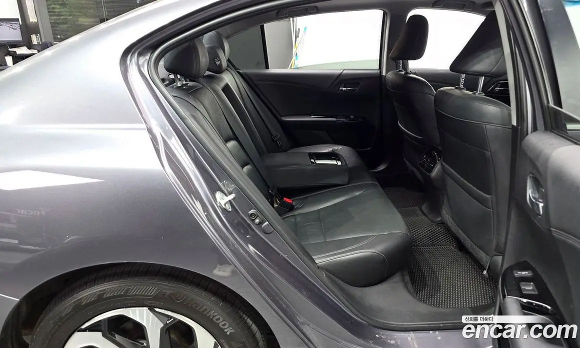 Honda Accord 2017 2.4 автомат (гидро), фото 12 Honda Accord 2017 2.4 автомат (гидро), фото 12