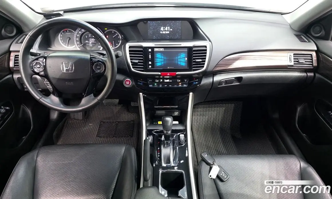 Honda Accord 2017 2.4 автомат (гидро), фото 7 Honda Accord 2017 2.4 автомат (гидро), фото 7