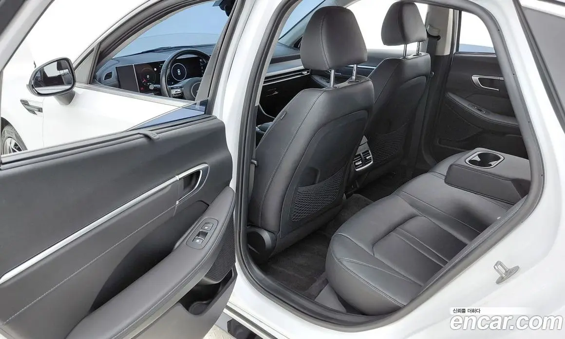 Hyundai Sonata 2023 1.6 автомат (гидро), фото 12 Hyundai Sonata 2023 1.6 автомат (гидро), фото 12