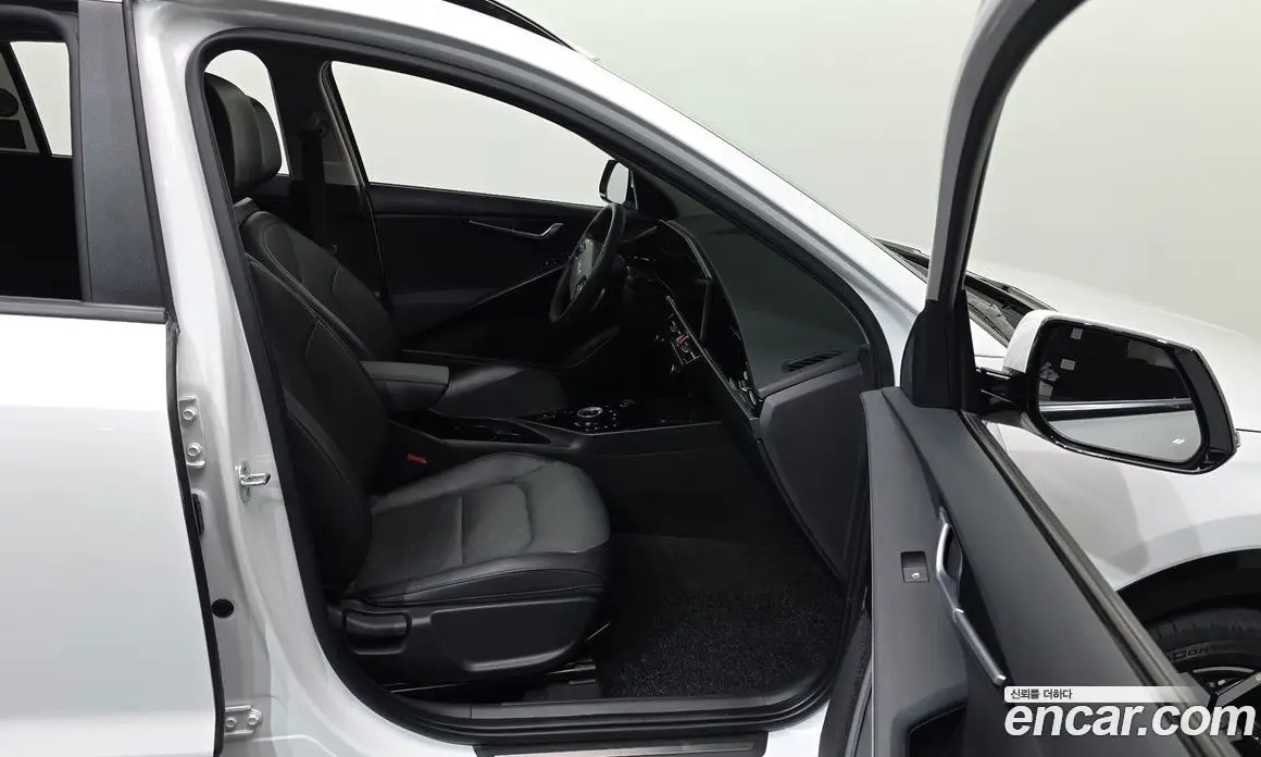 Kia Niro 2022 1.6 автомат (гидро), фото 11 Kia Niro 2022 1.6 автомат (гидро), фото 11