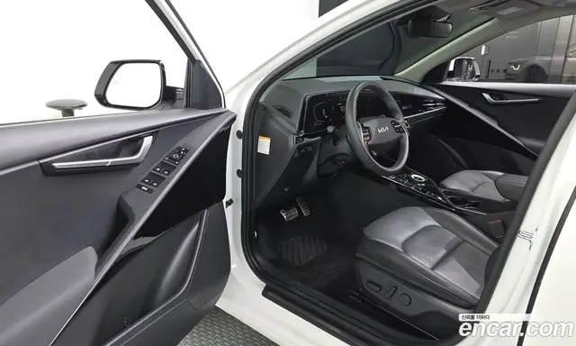 Kia Niro 2022 1.6 автомат (гидро), миниатюра 10 Kia Niro 2022 1.6 автомат (гидро), миниатюра 10
