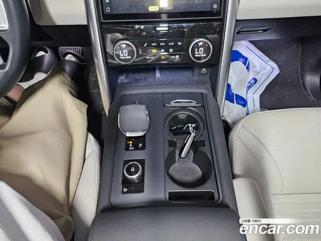 Land Rover Discovery 2022 3.0 автомат (гидро), миниатюра 9 Land Rover Discovery 2022 3.0 автомат (гидро), миниатюра 9